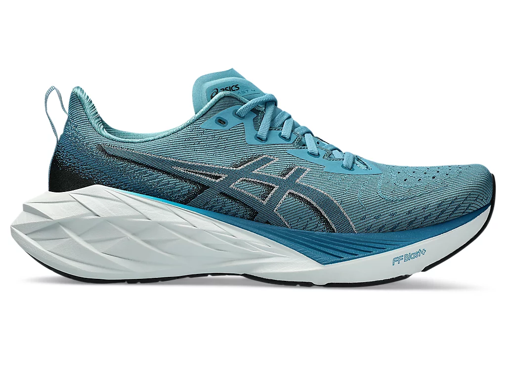 ASICS NOVABLAST 4