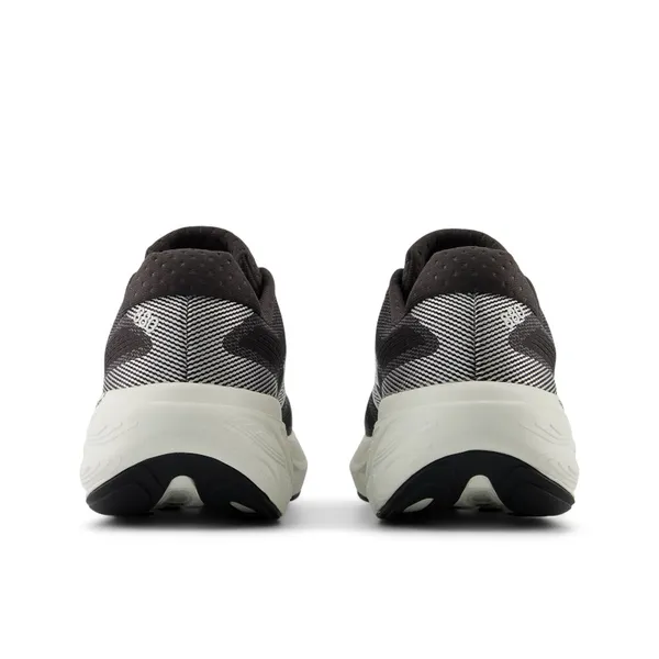 WOMEN'S 880 v 15